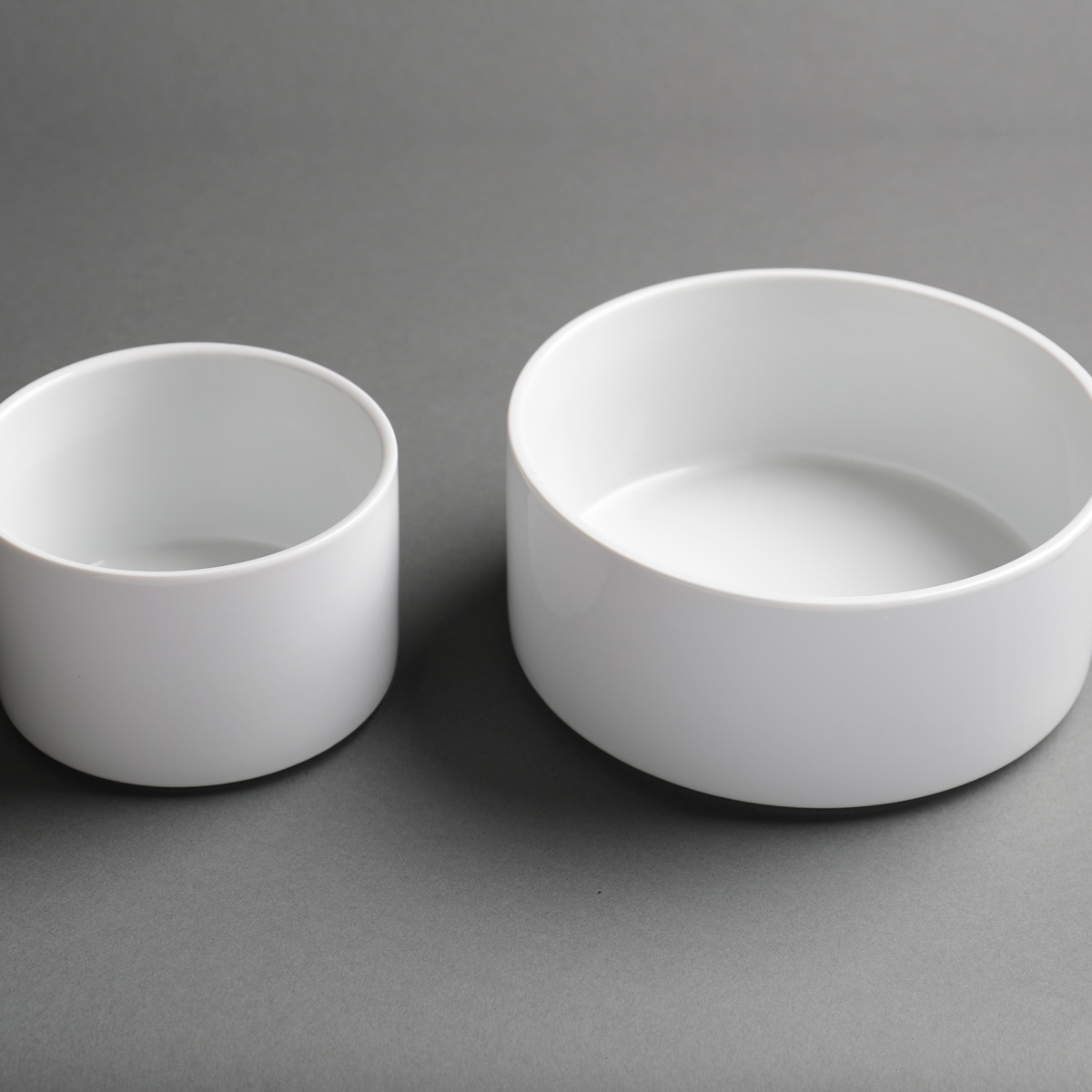 modern style serving bowls for catering events